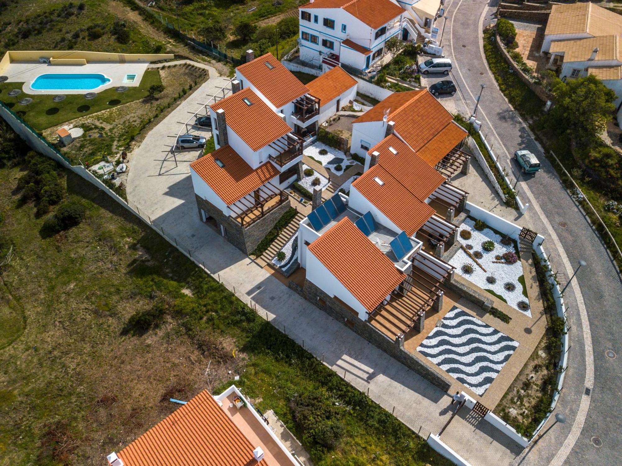 Falesias Da Arrifana Praia da Arrifana Ngoại thất bức ảnh