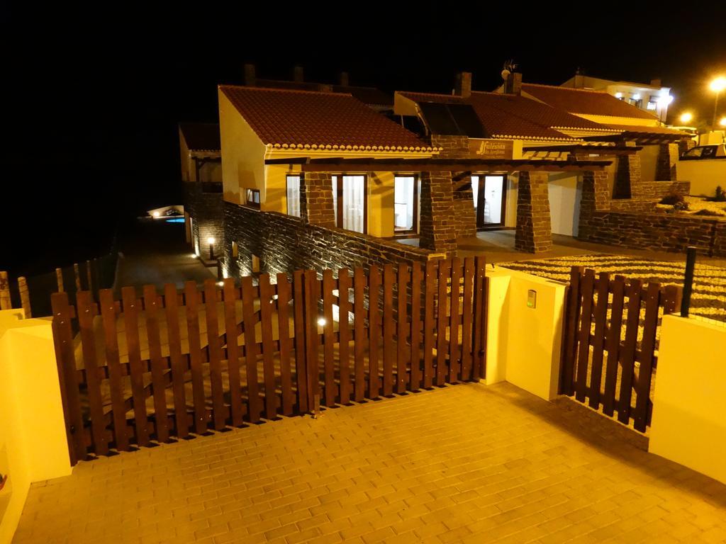 Falesias Da Arrifana Praia da Arrifana Ngoại thất bức ảnh